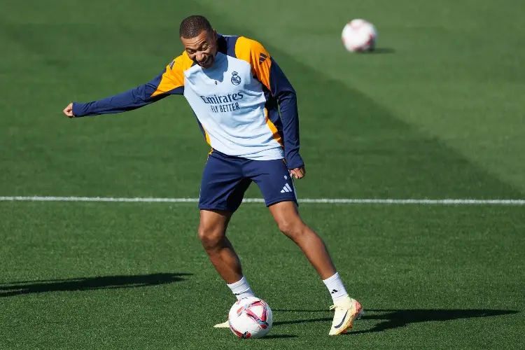 ¡Mbappé regresa al once inicial del Real Madrid!