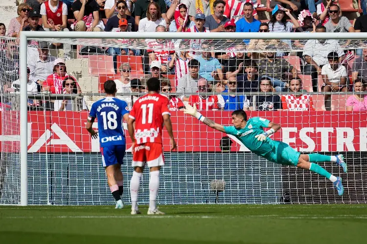 Mexicano Álex Padilla vuelve a jugar en derrota del Athletic