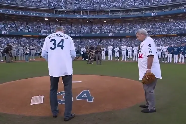 Emotivo homenaje a Fernando Valenzuela en el inicio de la Serie Mundial (VIDEO)