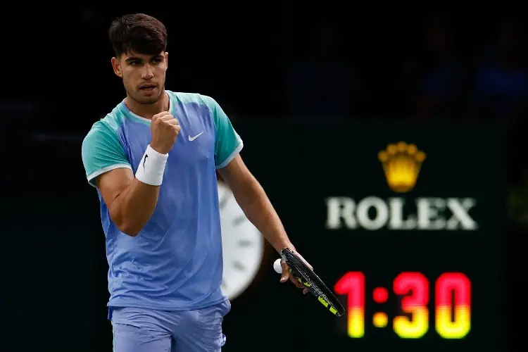 Carlos Alcaraz debuta con triunfo en el Masters 1000 de París 