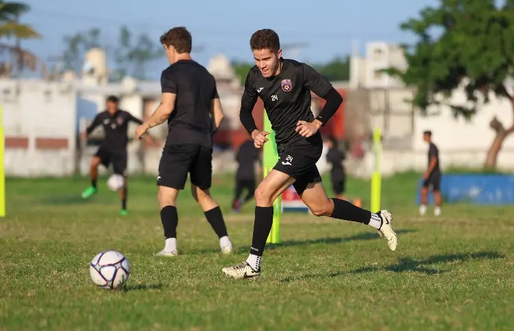 Racing de Veracruz listo para medirse a Playa del Carmen