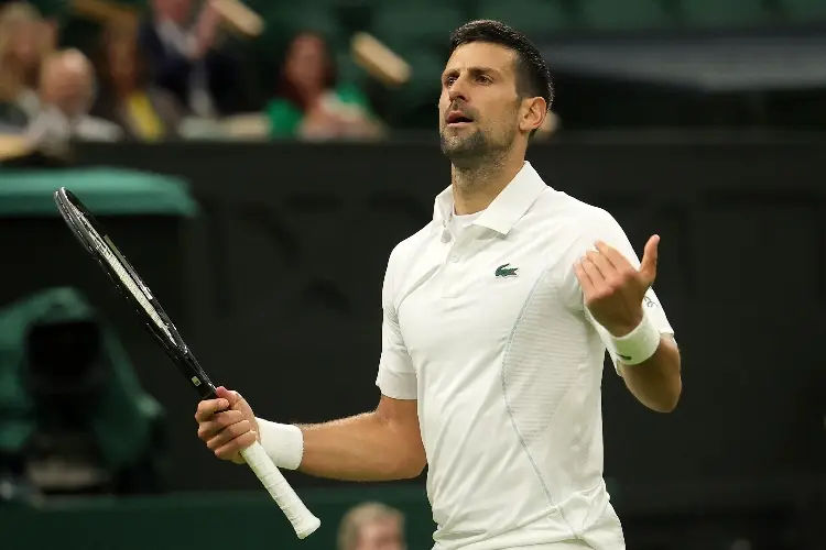 Djokovic se baja de las finales ATP por lesión 