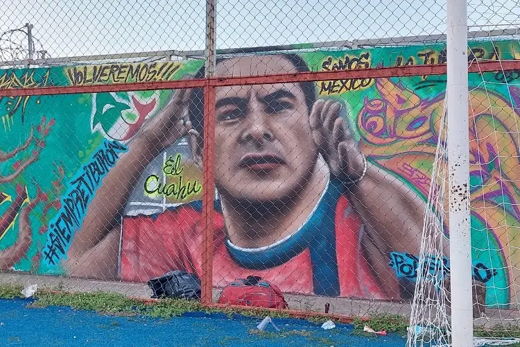 Realizan mural en honor a Cuauhtémoc Blanco en Río Medio (FOTOS)