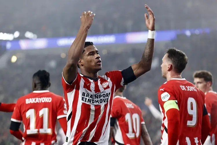 PSV sin el Chucky Lozano golea al Girona en Champions League