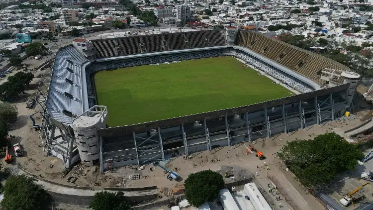 ¡Ya va agarrando el nuevo pasto del 'Pirata' Fuente en Veracruz!