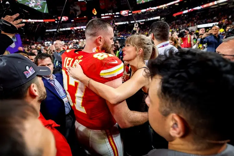 La relación amorosa entre Taylor Swift y Travis Kelce llena de millones a la NFL 