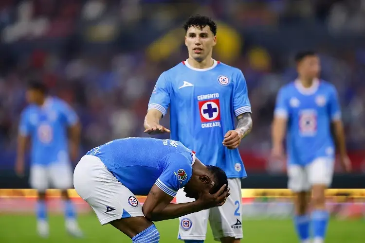 ¡No pasan en Liguilla! Dato perturbador de Cruz Azul jugando en el Estadio Azul 