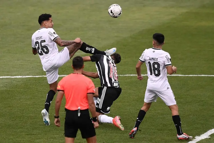 ¡Increíble! Recibe la expulsión más rápida en la historia de la Final en la Copa Libertadores 