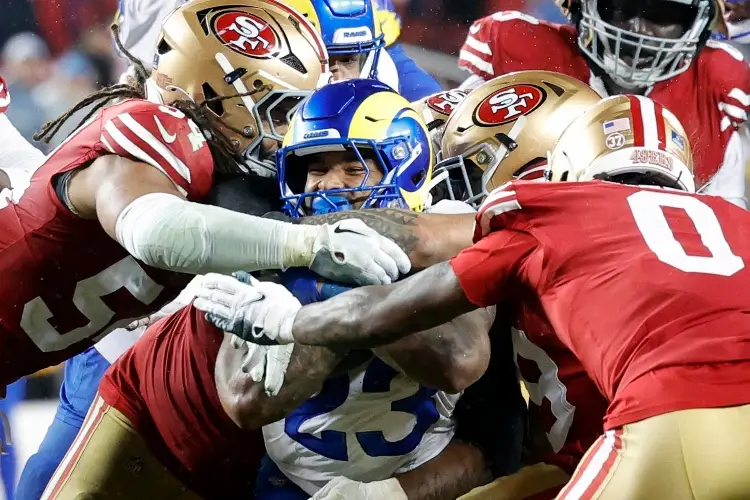 NFL: Rams vence a 49ers y lo deja al borde de eliminación