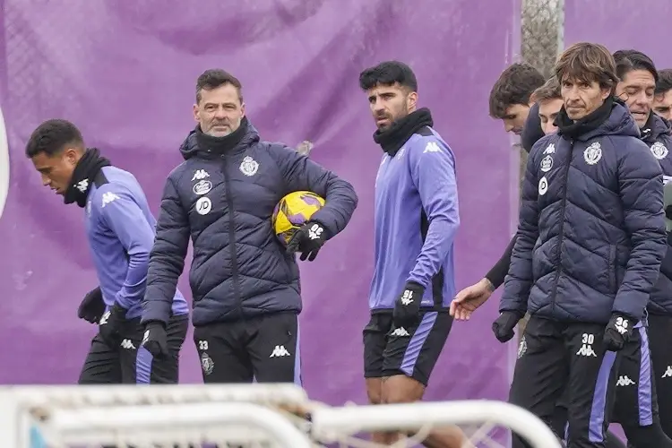 Diego Cocca dirige su primer entrenamiento como DT en España