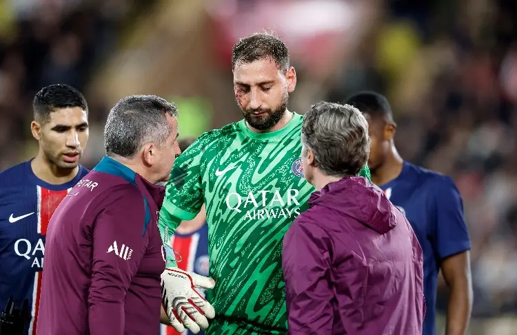 Lo que se sabe del golpe que recibió Donnarumma en duelo del PSG