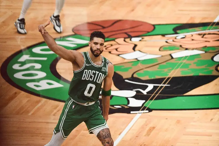 NBA: Celtics tropiezan ante los 76ers