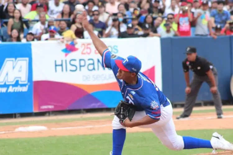 Dos pitchers nuevos para El Águila de Veracruz