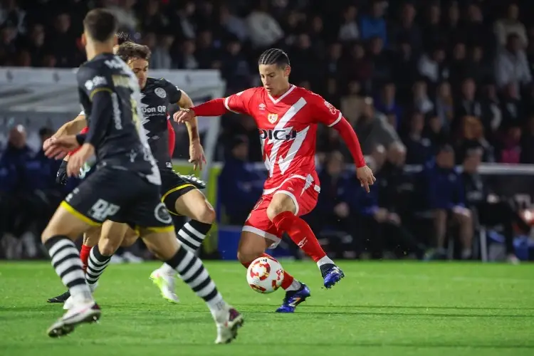 James Rodríguez y la ilusión de irse del Rayo Vallecano