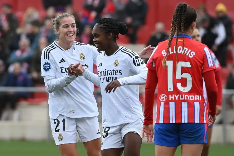 Real Madrid se queda con el derbi femenil