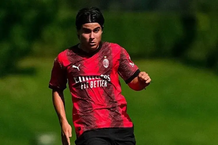 Chivas negocia con el AC Milan la llegada de un nuevo refuerzo