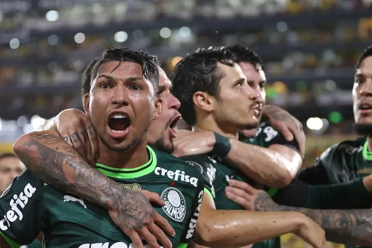 Manchester City busca a la joya del Palmeiras para salir de su crisis 