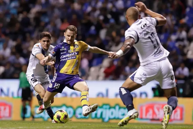 Con gol de último minuto, Atlético de San Luis remonta a Puebla 