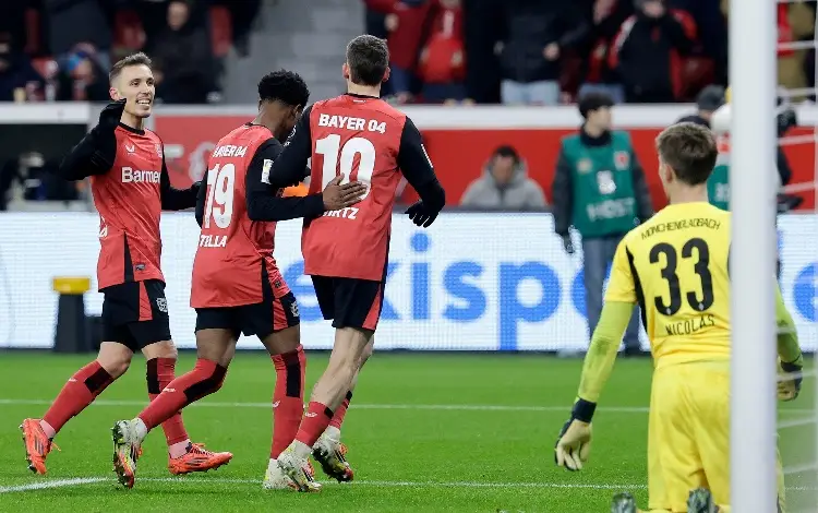 Leverkusen se mantiene firme en la Bundesliga