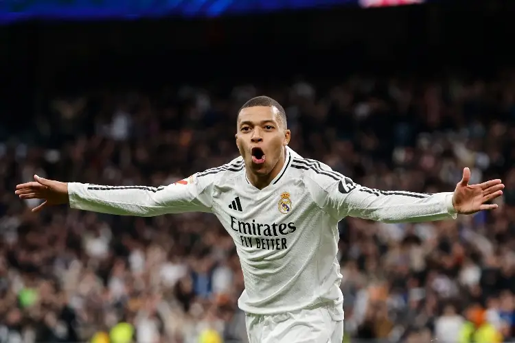 Mbappé le da el liderato al Real Madrid en La Liga