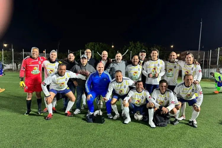 Club Asturias de Veracruz, campeones de copa en Master Mayores