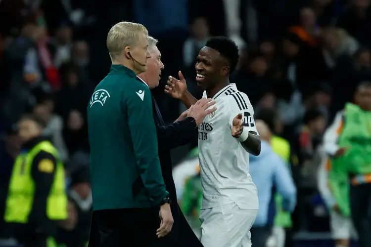 Ancelotti defiende a Vinicius y asegura que es feliz