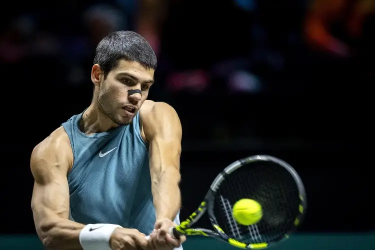 Carlos Alcaraz debuta con triunfo en el ATP 500 de Rotterdam 