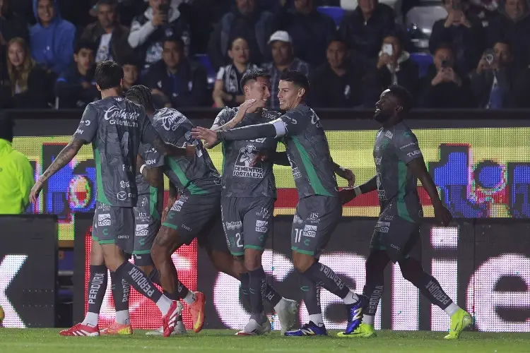 León le quita el liderato al América tras ganarle a Pachuca 