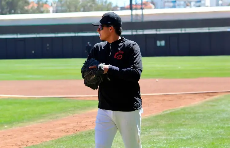 Desde Durango, Juan Uriarte llega a El Águila de Veracruz 