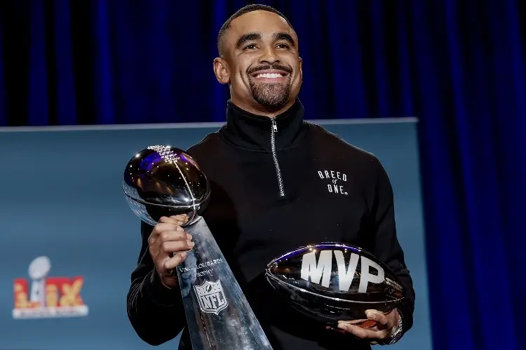 NFL: Jalen Hurts lidera el desfile del campeón Philadelphia en Disneylandia (VIDEOS)