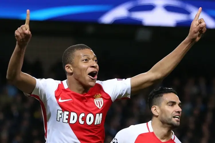 Mbappé regresa al estadio donde se presentó al mundo