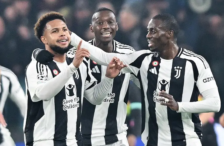 Juventus saca ventaja ante PSV en el Playoffs de la Champions League