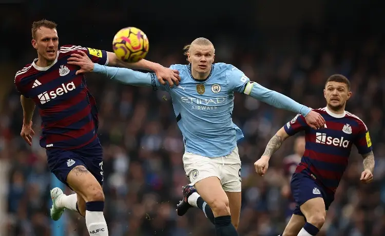 Una buena y una mala, Manchester City golea pero Haaland se lesiona 