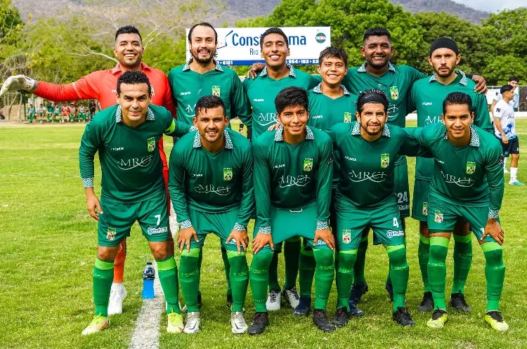 De ser seleccionado nacional, a retirarse en la Liga de Balompié Mexicano