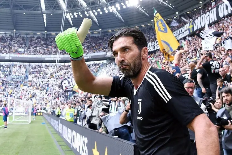 ¡No será con Italia! El hijo de Gianluigi Buffon jugará con República Checa 