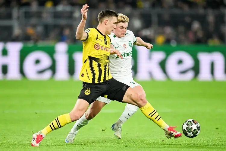 Borussia Dortmund avanza a octavos de la Champions