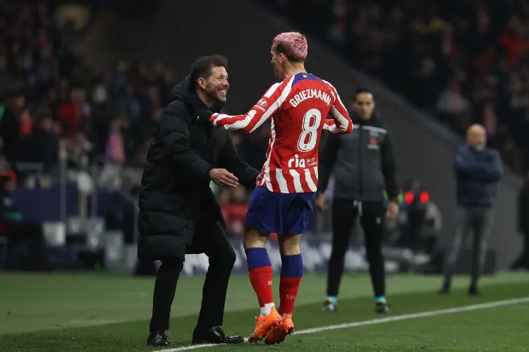 Diego Simeone defiende a Antoine Griezmann