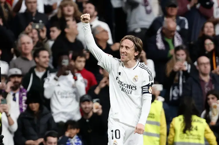 Modric mantiene la ilusión de pelear por el título de La Liga