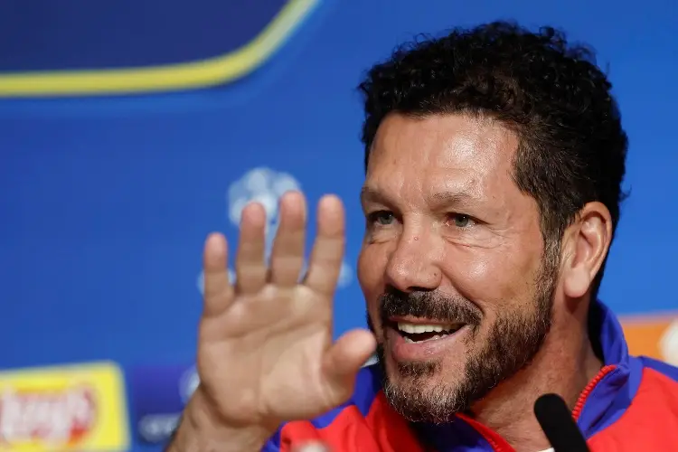 Diego Simeone y el Atlético de Madrid listos para el derbi contra el Real Madrid en Champions