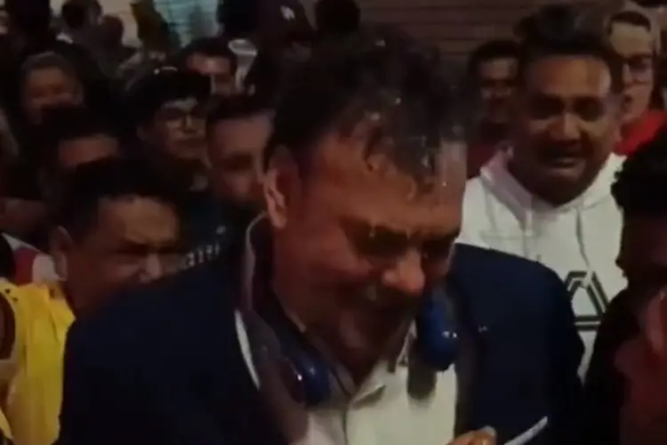 Agreden a Faitelson en el estadio de Chivas (VIDEO)