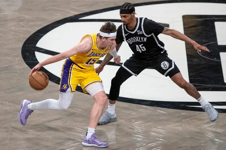 NBA: Los Lakers se desploman en Brooklyn sin LeBron James 