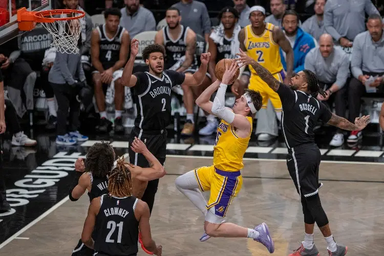 NBA: Lakers caen en Brooklyn