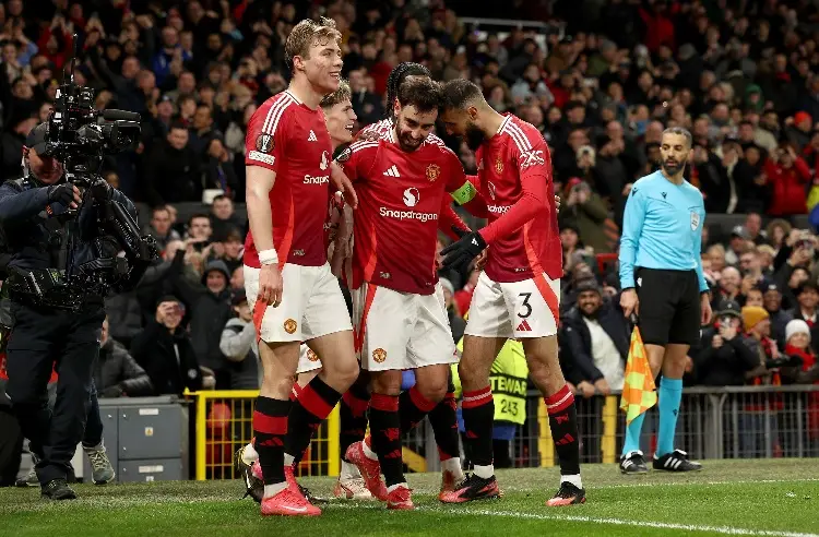 Manchester United avanza de ronda en la Europa League