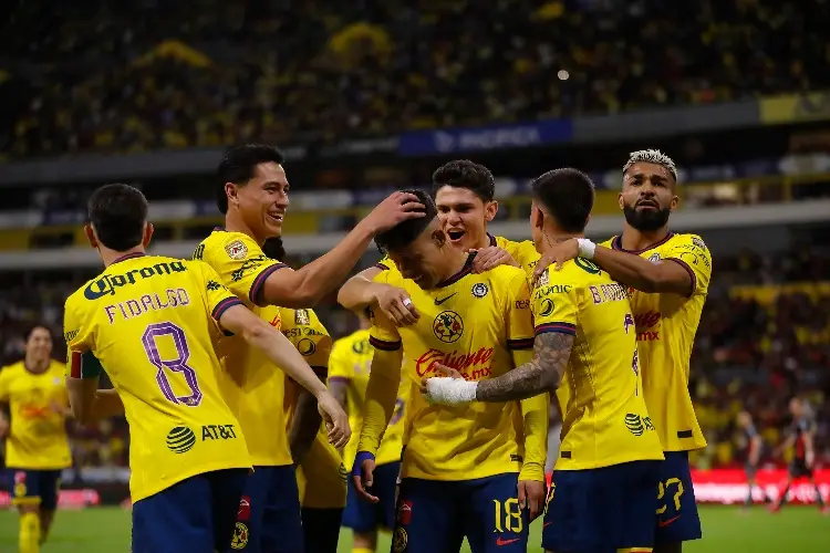 André Jardine celebra volver a poner al América en el liderato