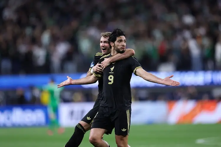 Así fue el golazo de Raúl Jímenez a Canadá (VIDEO)