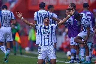 Imagen Futbolista abandona a Pachuca a horas de las Semifinales 