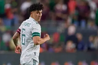 Imagen Jorge Sánchez pasa exámenes con el Ajax pero regresará a México  