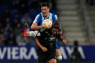 Imagen Se 'comen' a César Montes en la marca en su primer juego en Europa (VIDEO)