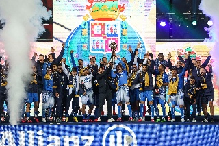 Ex de la Liga MX le da al Porto su título 18 de la Copa