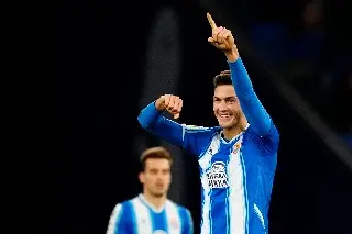 Imagen César Montes y Espanyol se juegan la permanencia ante Valencia 